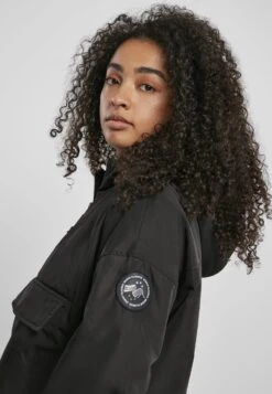 URBAN CLASSICS Ladies Long Oversized Pull Over Jacket - Halflange Jas - Black -Urban Classics 09731d9bf8994815a7f8d6b7a0d5008a