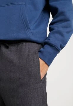 URBAN CLASSICS Comfort Cropped Pants - Broek - Darkgrey -Urban Classics 0c70d529455f4a5382f29d244c0105de