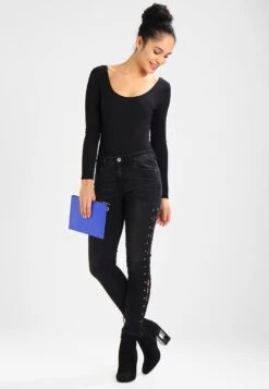 URBAN CLASSICS Lace Up Pants - Jeans Skinny Fit - Black Washed -Urban Classics 0cc0daab34254ac18115dba7fda1468e