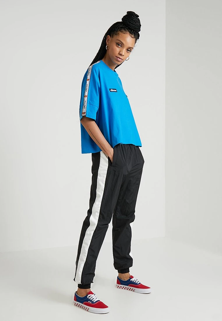 URBAN CLASSICS Ladies Striped Crinkle Pants - Trainingsbroek - Black/White 4 URBAN CLASSICS Ladies Striped Crinkle Pants - Trainingsbroek - Black/White - Afbeelding 2