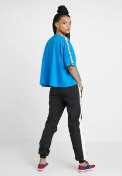 URBAN CLASSICS Ladies Striped Crinkle Pants - Trainingsbroek - Black/White 9 URBAN CLASSICS Ladies Striped Crinkle Pants - Trainingsbroek - Black/White -Urban Classics 18bd711d5a874a8998397557e8ae618d