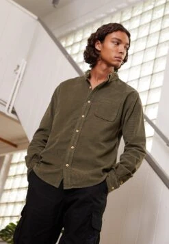 URBAN CLASSICS Corduroy Shirt - Overhemd - Olive