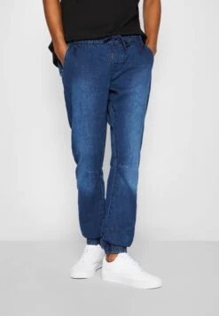 URBAN CLASSICS Relaxed Fit Jeans - Blue Washed