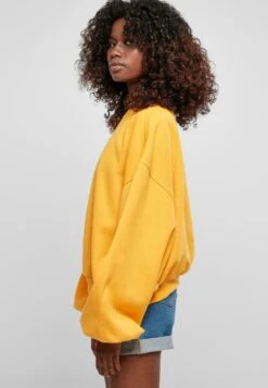 URBAN CLASSICS Oversized Triangle Crew Neck - Sweater - Magicmango -Urban Classics 3c578acaca564871b2be29209fbd7854