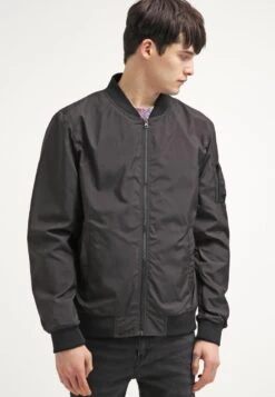 URBAN CLASSICS Light Bomber Jacket - Bomberjacks - Black