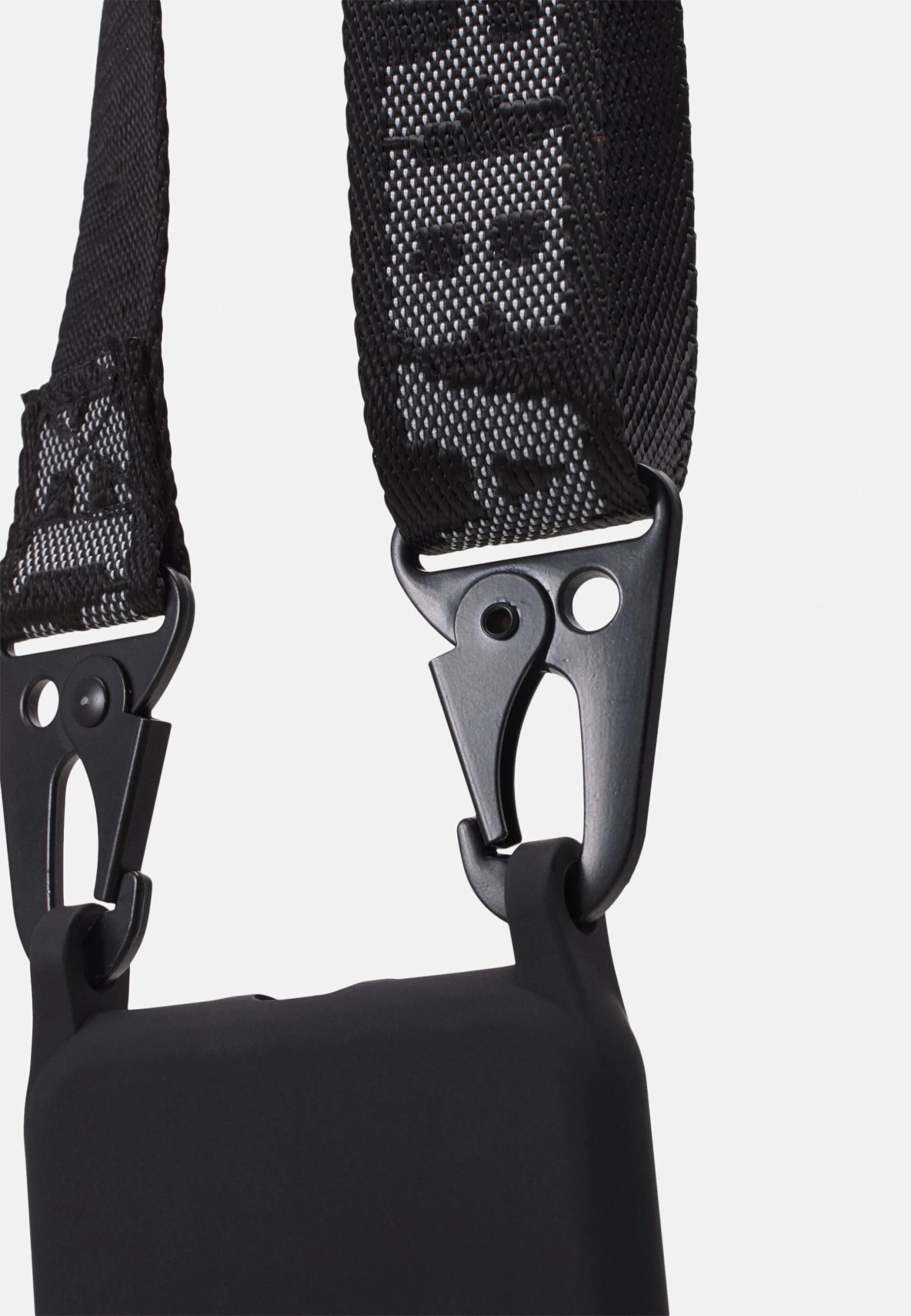 URBAN CLASSICS Phonecase With Logo Strap I Phone 6/7/8 Unisex - Telefoonhoesje - Black 5 URBAN CLASSICS Phonecase With Logo Strap I Phone 6/7/8 Unisex - Telefoonhoesje - Black - Afbeelding 3