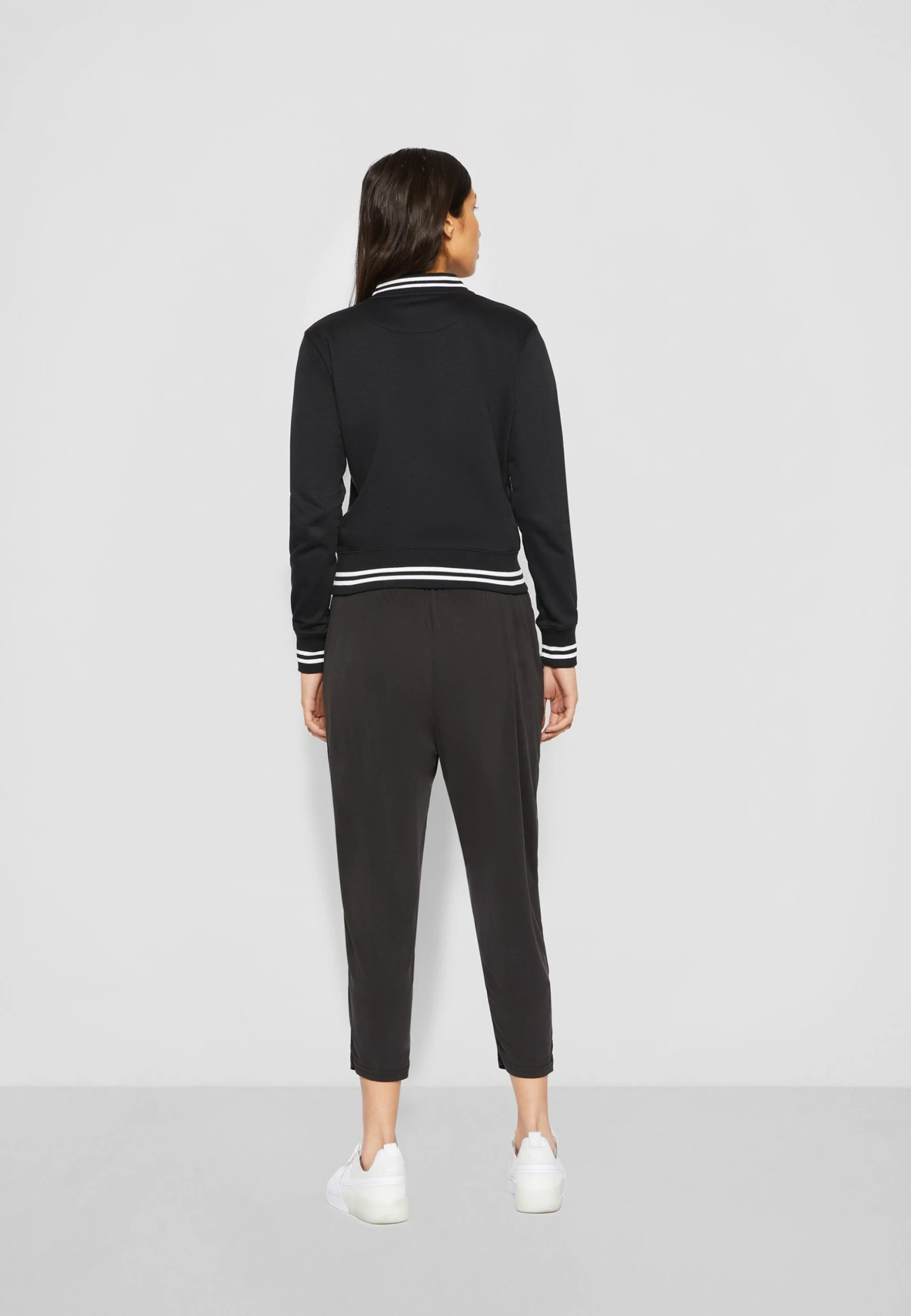 URBAN CLASSICS College Sweat - Lichte Jas - Black 6 URBAN CLASSICS College Sweat - Lichte Jas - Black - Afbeelding 4