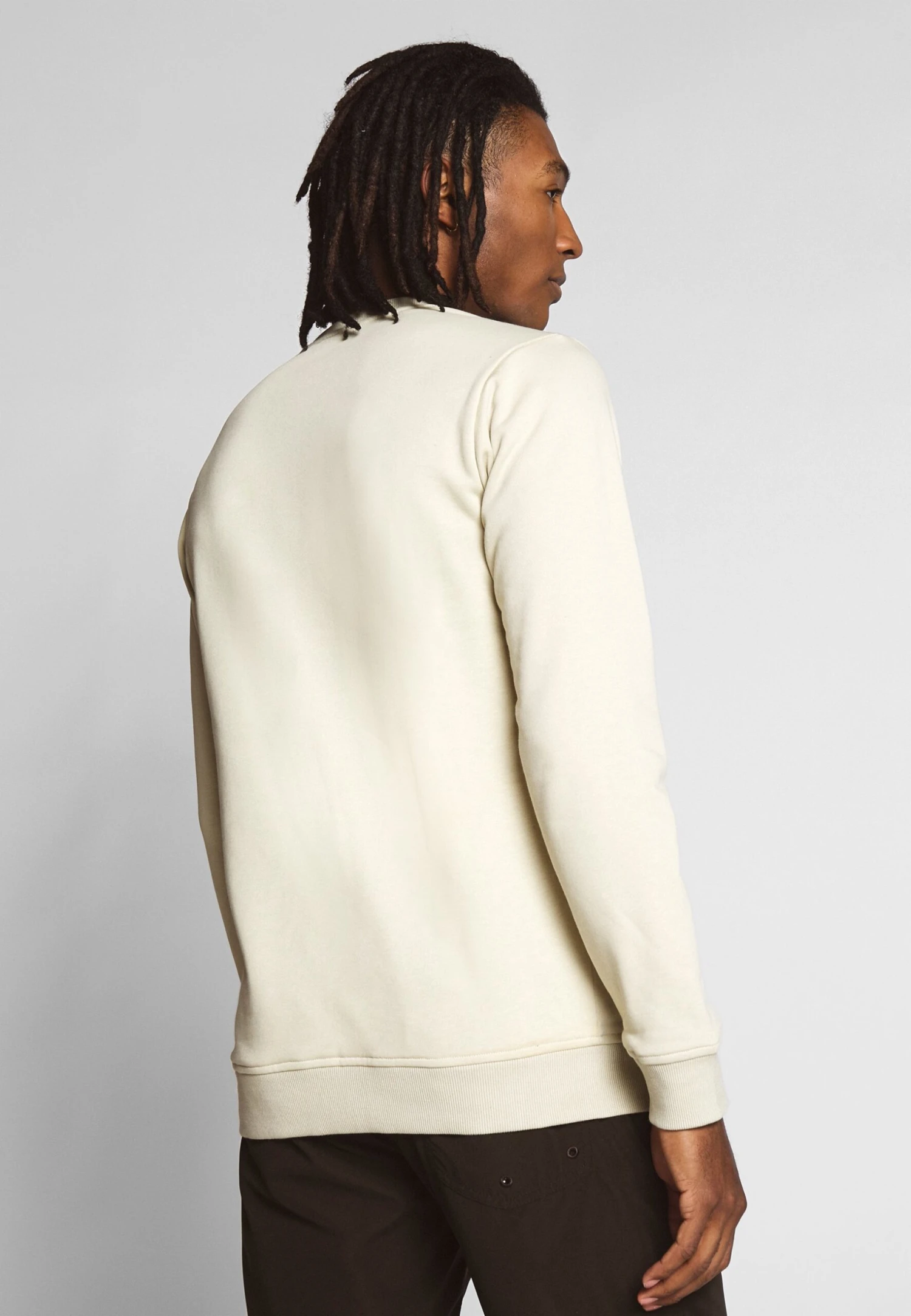 URBAN CLASSICS Basic Crew - Trui - Concrete 3 URBAN CLASSICS Basic Crew - Trui - Concrete