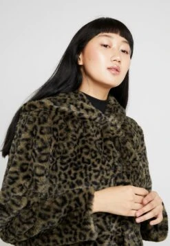 URBAN CLASSICS Winterjas - Darkolive -Urban Classics 5c1002232f89402ea67f29eba6bd7e67