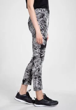 URBAN CLASSICS Broek - Limb -Urban Classics 69d19a35e49f49f5891227f71e44ad30