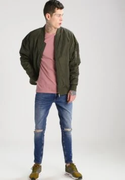 URBAN CLASSICS Oversized - Bomberjacks - Dark Olive 10 URBAN CLASSICS Oversized - Bomberjacks - Dark Olive -Urban Classics 71206df785ea462e9ba740add3e0205f