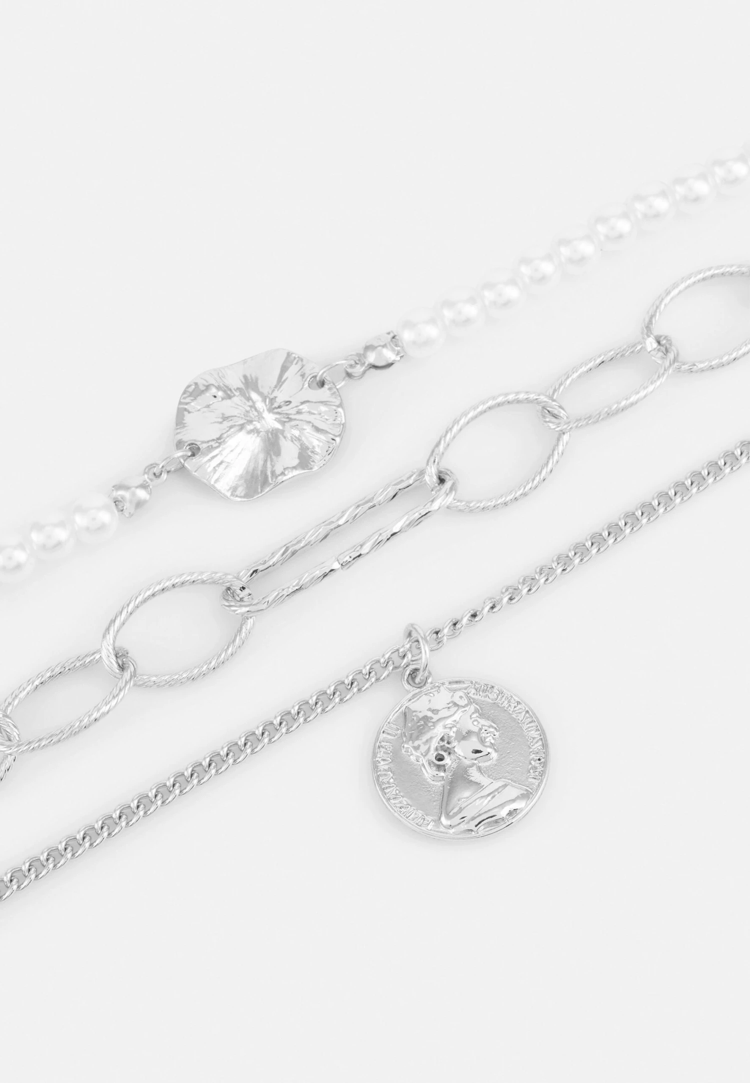 URBAN CLASSICS Ocean Layering Necklace Unisex - Ketting - Silver-Coloured 5 URBAN CLASSICS Ocean Layering Necklace Unisex - Ketting - Silver-Coloured - Afbeelding 3