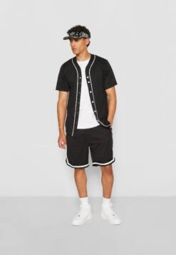 URBAN CLASSICS Premium Stripes - Shorts - Black -Urban Classics 8326fdeeab5b4234b5262c4ea2358604