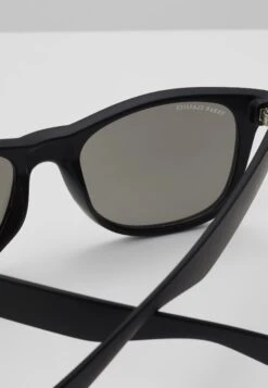 URBAN CLASSICS Sunglasses Likoma Mirror With Chain - Zonnebril - Black/Silver -Urban Classics 83fc0ae6ec584a3da521af46531cd9fa