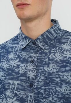 URBAN CLASSICS Printed Palm - Overhemd - Light Blue Wash 11 URBAN CLASSICS Printed Palm - Overhemd - Light Blue Wash -Urban Classics 8b117b6ad1eb42d4a8f3043fab89a6bb