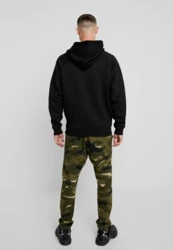 URBAN CLASSICS Raglan Zip Pocket Hoody - Hoodie - Black -Urban Classics 8fca046fb45f4dc0b9eae31af366af10