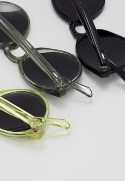 URBAN CLASSICS Sunglasses Cypres 3 Pack - Zonnebril - Black/Light Grey/Yellow -Urban Classics 90cafdf08ee14575a1b4ad614ac8d0e9