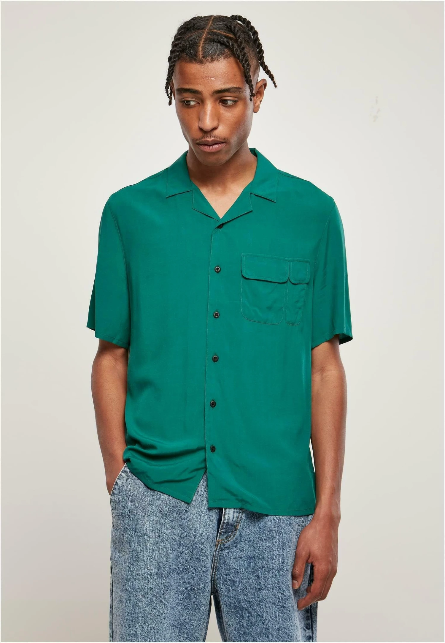 URBAN CLASSICS Viscose Camp Shirt - Overhemd - Green 3 URBAN CLASSICS Viscose Camp Shirt - Overhemd - Green