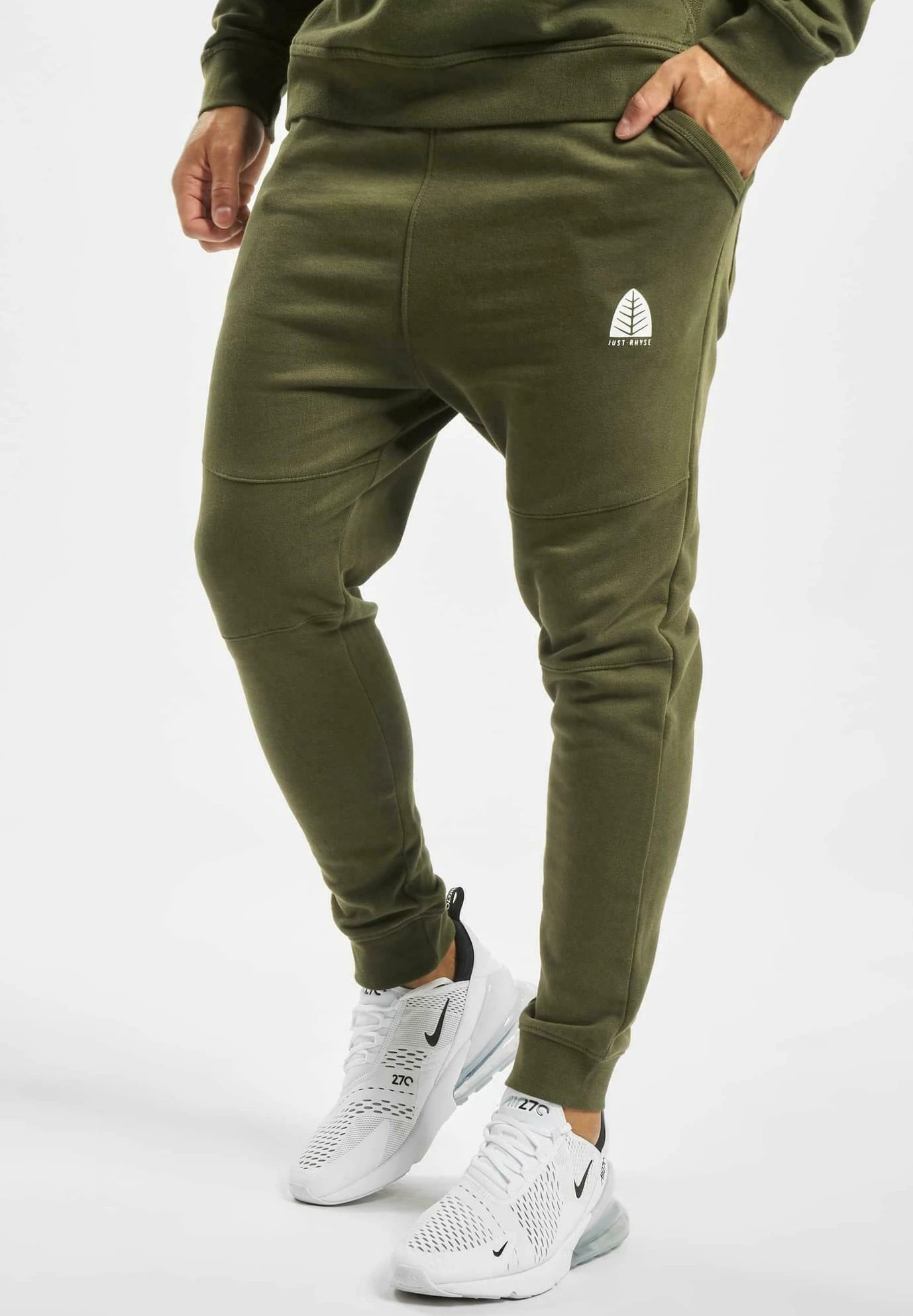 URBAN CLASSICS Rainrock - Trainingsbroek - Olive 3 URBAN CLASSICS Rainrock - Trainingsbroek - Olive