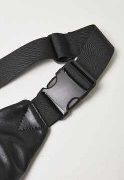 URBAN CLASSICS Heuptas - Black -Urban Classics 992a43f5359f41bd86bfec3212ccae73