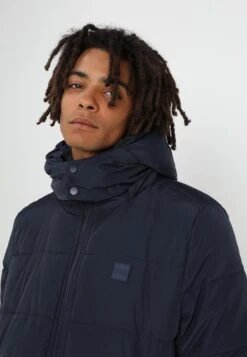 URBAN CLASSICS Hooded Puffer Jacket - Winterjas - Navy -Urban Classics adc542864cff468f9db77cd051575a1a