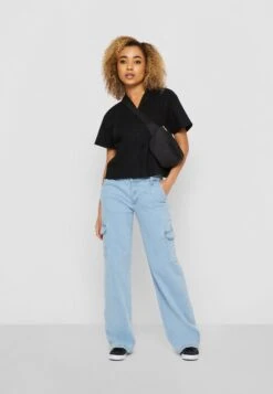 URBAN CLASSICS High Waist - Flared Jeans - Lighter Washed 9 URBAN CLASSICS High Waist - Flared Jeans - Lighter Washed -Urban Classics b29b2ac4ed644dea82cb1e4876e30ee7