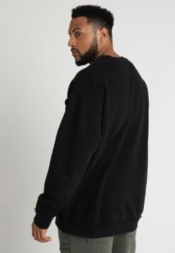 URBAN CLASSICS Oversized Open Edge Crew- Sweater - Schwarz