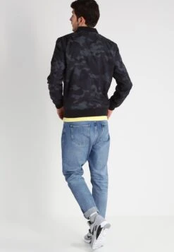 URBAN CLASSICS Bomberjacks - Dark Grey -Urban Classics b81184661ca144cca0c32443500f01c9