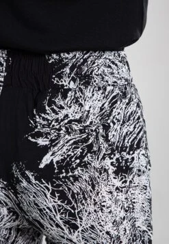 URBAN CLASSICS Broek - Limb -Urban Classics b8225a89a47f41a1976b5237052cd7d0