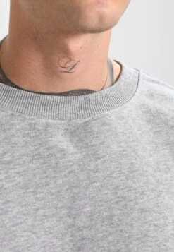 URBAN CLASSICS Crewneck - Sweater - Grey -Urban Classics c89d9c71a57b46b3ab9e5199ceba4e0a