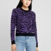 URBAN CLASSICS Ladies Short Tiger Sweater - Trui - Black/Purple