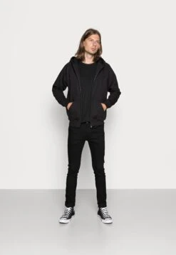 URBAN CLASSICS Organic Basic Tee - T-Shirt Basic - Black -Urban Classics d77df41ca32a4a0b884aacdc55d17d68