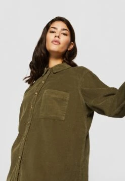 URBAN CLASSICS Ladies Corduroy Oversized Shirt - Overhemdblouse - Olive -Urban Classics db890de0e6624142bcfbd3d586c80b8e