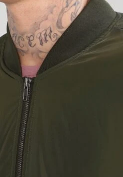 URBAN CLASSICS Oversized - Bomberjacks - Dark Olive 12 URBAN CLASSICS Oversized - Bomberjacks - Dark Olive -Urban Classics dbf2c03824b748239b55ba7485b570bb