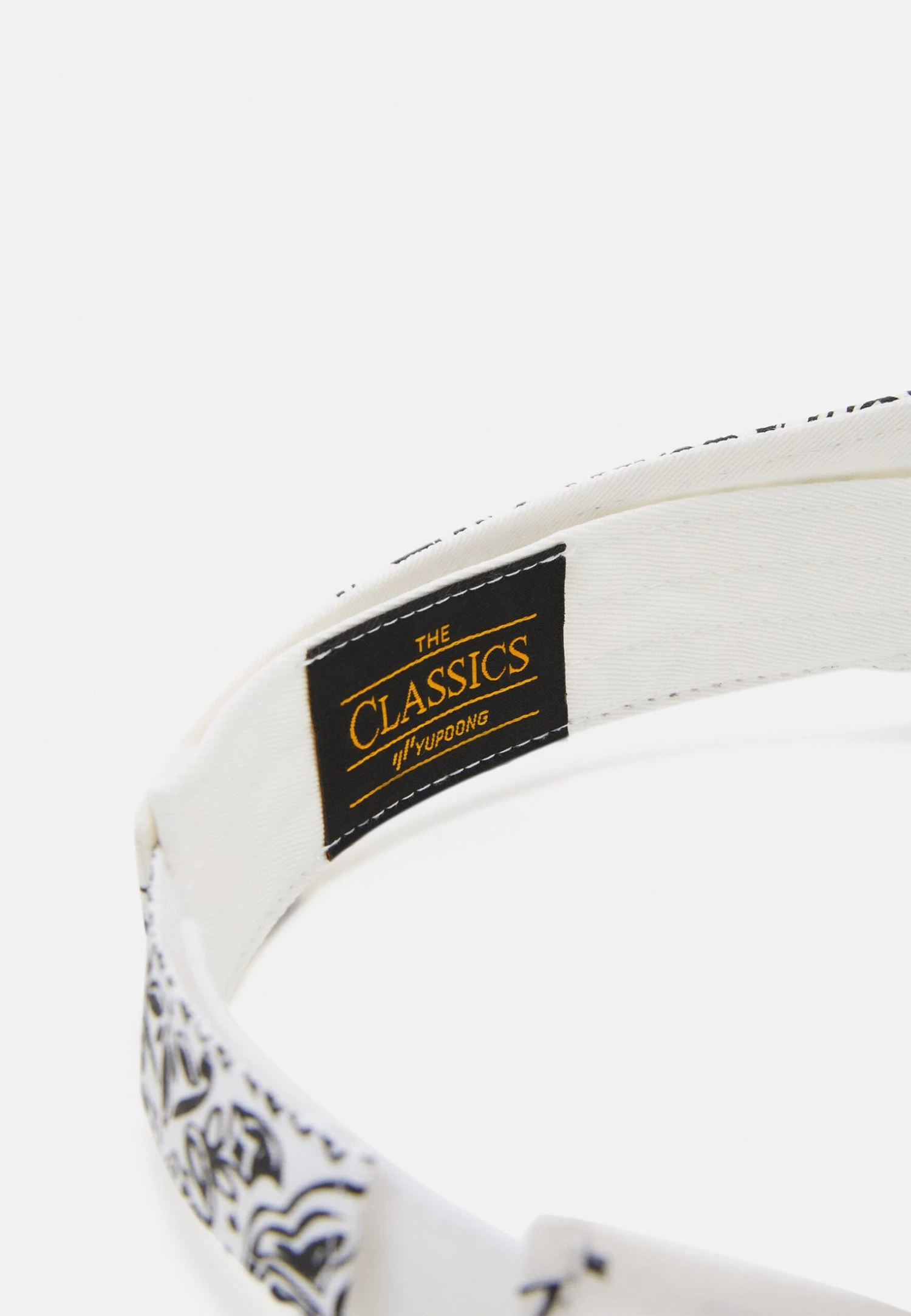 URBAN CLASSICS Bandana Print Visor Unisex - Pet - White 6 URBAN CLASSICS Bandana Print Visor Unisex - Pet - White - Afbeelding 4