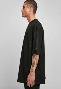 URBAN CLASSICS Huge - T-Shirt Basic - Black -Urban Classics e3b9b38256c4431d92645470e0a50f18