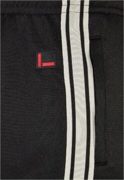 Urban ClassicsFm231-023-1 Fubu Old English - Trainingsbroek - Black -Urban Classics e593e08d8449449898766230cda71848