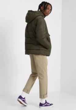 URBAN CLASSICS Pull Over Puffer- Winterjas - Darkolive -Urban Classics e6aaa253422d4feb9231ba3d2cd176c9