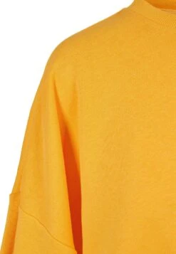 URBAN CLASSICS Oversized Triangle Crew Neck - Sweater - Magicmango -Urban Classics e8e16bb0c53941d492a524bb4652fffd