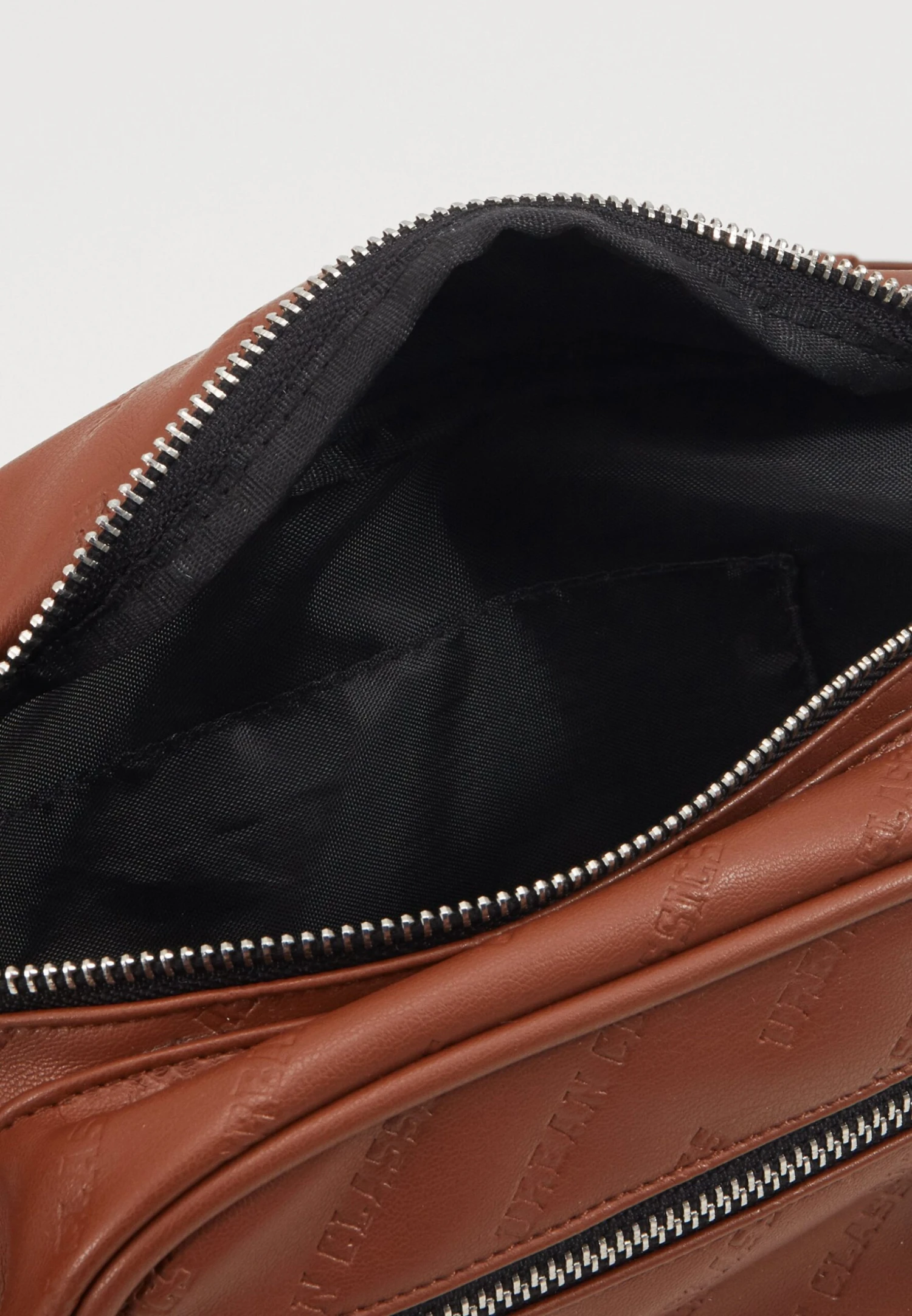 URBAN CLASSICS Shoulder Bag - Heuptas - Brown 5 URBAN CLASSICS Shoulder Bag - Heuptas - Brown - Afbeelding 3