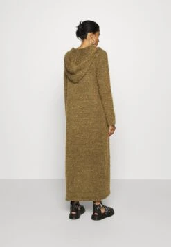 URBAN CLASSICS Feather- Vest - Summerolive 10 URBAN CLASSICS Feather- Vest - Summerolive -Urban Classics eb687ef300914e27ac5fd4459e204c8d