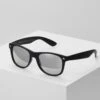 URBAN CLASSICS Sunglasses Likoma Mirror With Chain - Zonnebril - Black/Silver -Urban Classics eea4672429d3438695883fd536c4fc43