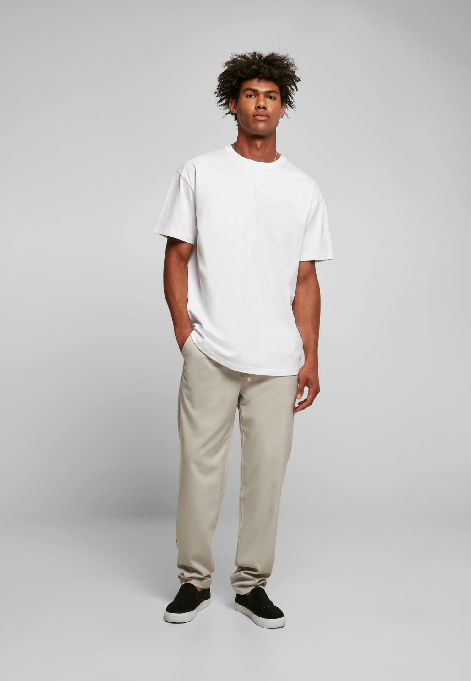 URBAN CLASSICS Recycled Curved Shoulder Tee - T-Shirt Basic - White 4 URBAN CLASSICS Recycled Curved Shoulder Tee - T-Shirt Basic - White - Afbeelding 2