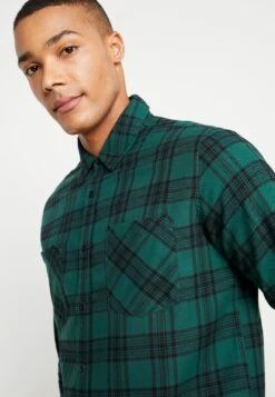 URBAN CLASSICS Checked- Overhemd - Darkgreen/Black -Urban Classics f07184e2f6794dac9c4ac03970ebe7a7