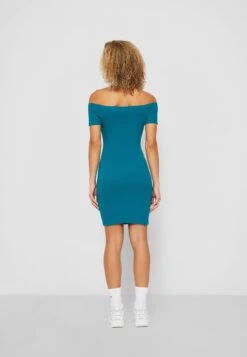 URBAN CLASSICS Off Shoulder - Etui-Jurk - Watergreen -Urban Classics f07b9b3f522243f5920d7e9ef26bb28f