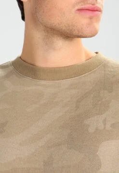 URBAN CLASSICS Camo - Sweater - Sand 11 URBAN CLASSICS Camo - Sweater - Sand -Urban Classics f0eebafa9d3a4f29aadc1753c3ca3a8d