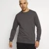 URBAN CLASSICS Basic Crew - Trui - Darkshadow 1 URBAN CLASSICS Basic Crew - Trui - Darkshadow -Urban Classics fcec9d3fe79642c29918c9c49f8427f6